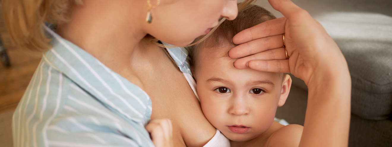 Як збити температуру у дитини